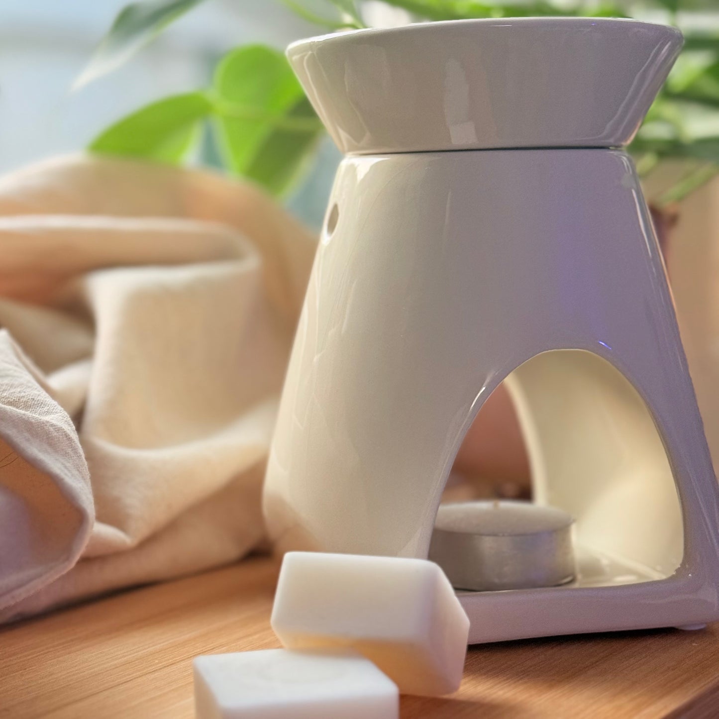 Beige Tapered Ceramic Wax Melt Burner | 2-Piece Design